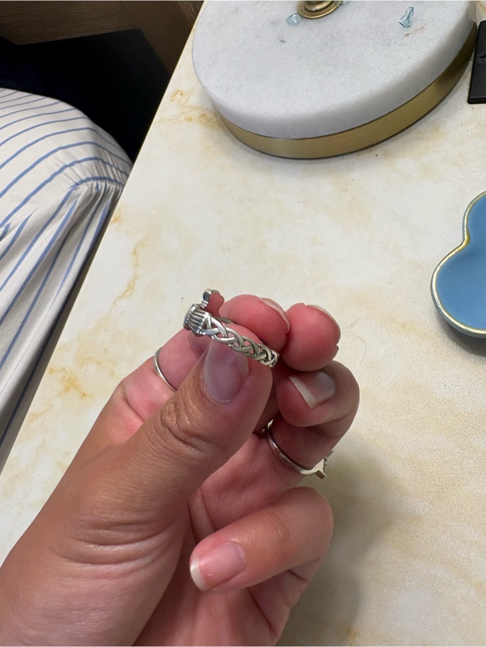 Solvar Connemara Marble Claddagh Weave Ring - Picture 3 of 5